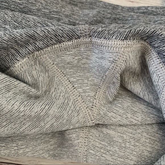 Outdoor Voices Grey Colorblock Mid Rise Leggings - Picture 9 of 11